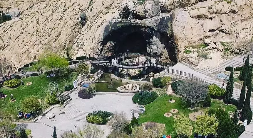 فاصله بوستان نماز از بوستان سایه