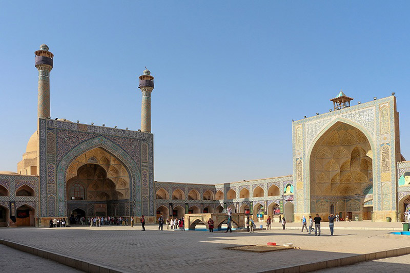 برخی دیگر از عناصر مهم میدان عتیق (2)